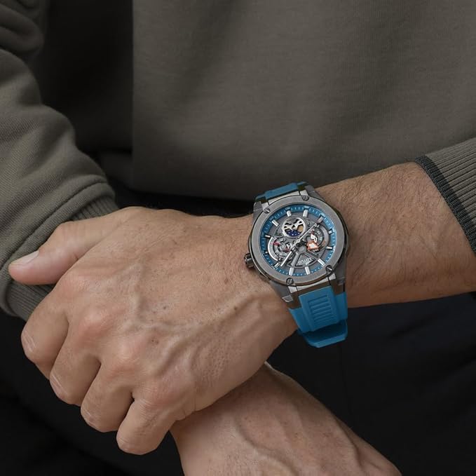 LOTUS Reloj Analógico Hombre con Fase Lunar de Caucho Azul - Movimiento de Cuarzo - Calendario - Cristal Mineral de Alta Resistencia - Resistente al Agua 10 ATM - Multifunción 18946/2 Vortex