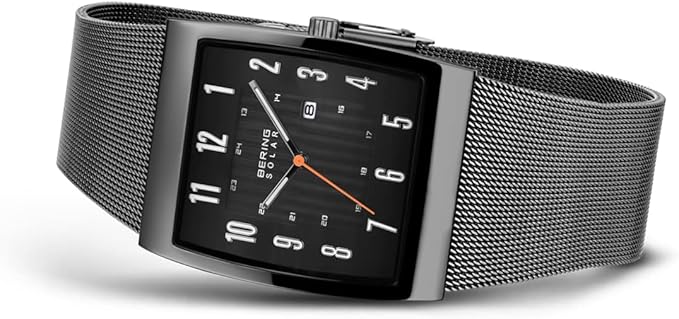 Bering 16433 Reloj Solar para Hombre con Caja de Acero Inoxidable de 33 mm y Esfera, Correa milanesa, Cristal de Zafiro y Resistencia al Agua de 3 ATM