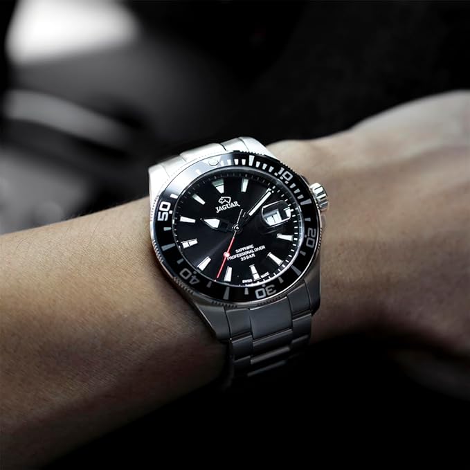 JAGUAR Reloj Hombre Analógico de Acero Inoxidable 316l Plateado - Movimiento de Cuarzo - Calendario - Cristal Zafiro de Alta Resistencia - Resistente al Agua 20 ATM J860/D Executive