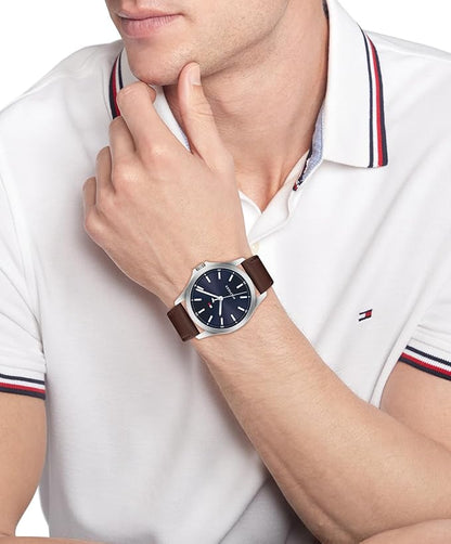 Tommy Hilfiger Reloj con Movimiento de Cuarzo de Tres Manecillas para Hombre con Correa de Acero Inoxidable o de Cuero