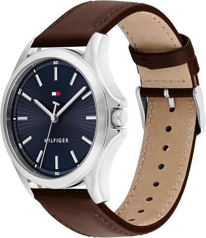 Tommy Hilfiger Reloj con Movimiento de Cuarzo de Tres Manecillas para Hombre con Correa de Acero Inoxidable o de Cuero